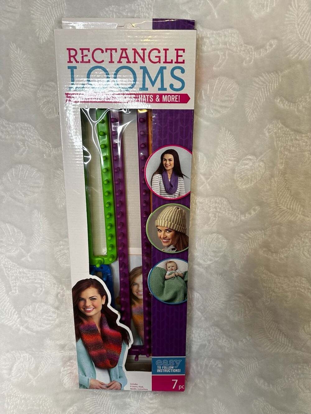Leisure Arts 7-Piece Rectangle Loom Knitting Set